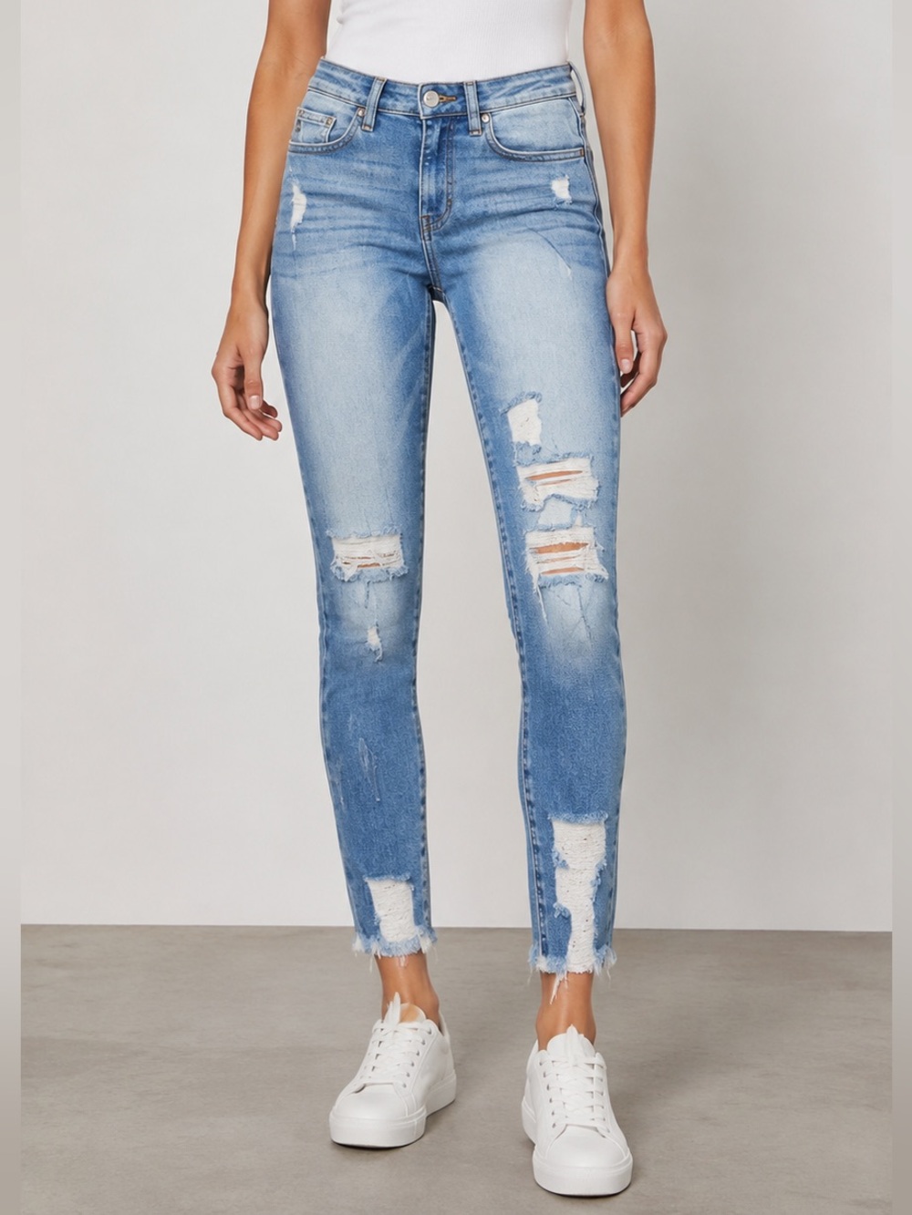 KanCan 5/26 Skinny Distressed Medium Wash Denim Jeans Frayed Hem Mid Rise Casual